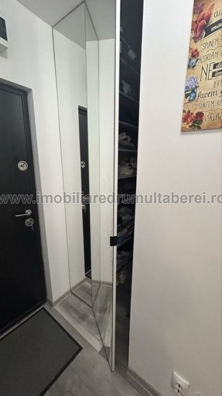 vanzare apartament 3 camere, Prelungirea Ghencea, Metrou Raul Doamnei, cf 1, decomandat, etaj 3/10, mobilat, bloc reabilitat,        pret 155.000 EUR