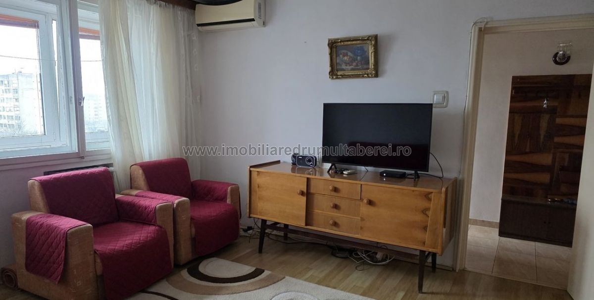 vanzare apartament 3 camere, Parc Drumul Taberei, cf 1, etaj 8/10, semidecomandat, liber,        pret 110.000 EUR