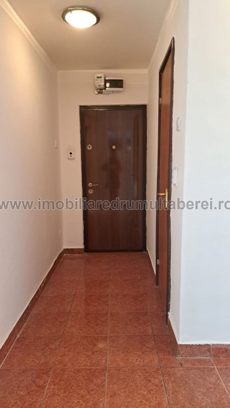 vanzare apartament 2 camere, Valea Ialomitei, Metrou, decomandat, etaj 8/10, luminos, bloc reabilitat,         pret 78.900 EUR