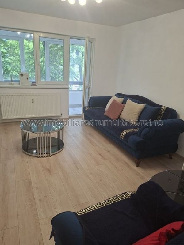 vanzare apartament 2 camere, Favorit, Metrou Tudor Vladimirescu, cf 1, etaj 1/10, circular, renovat,           pret 135.000 EUR