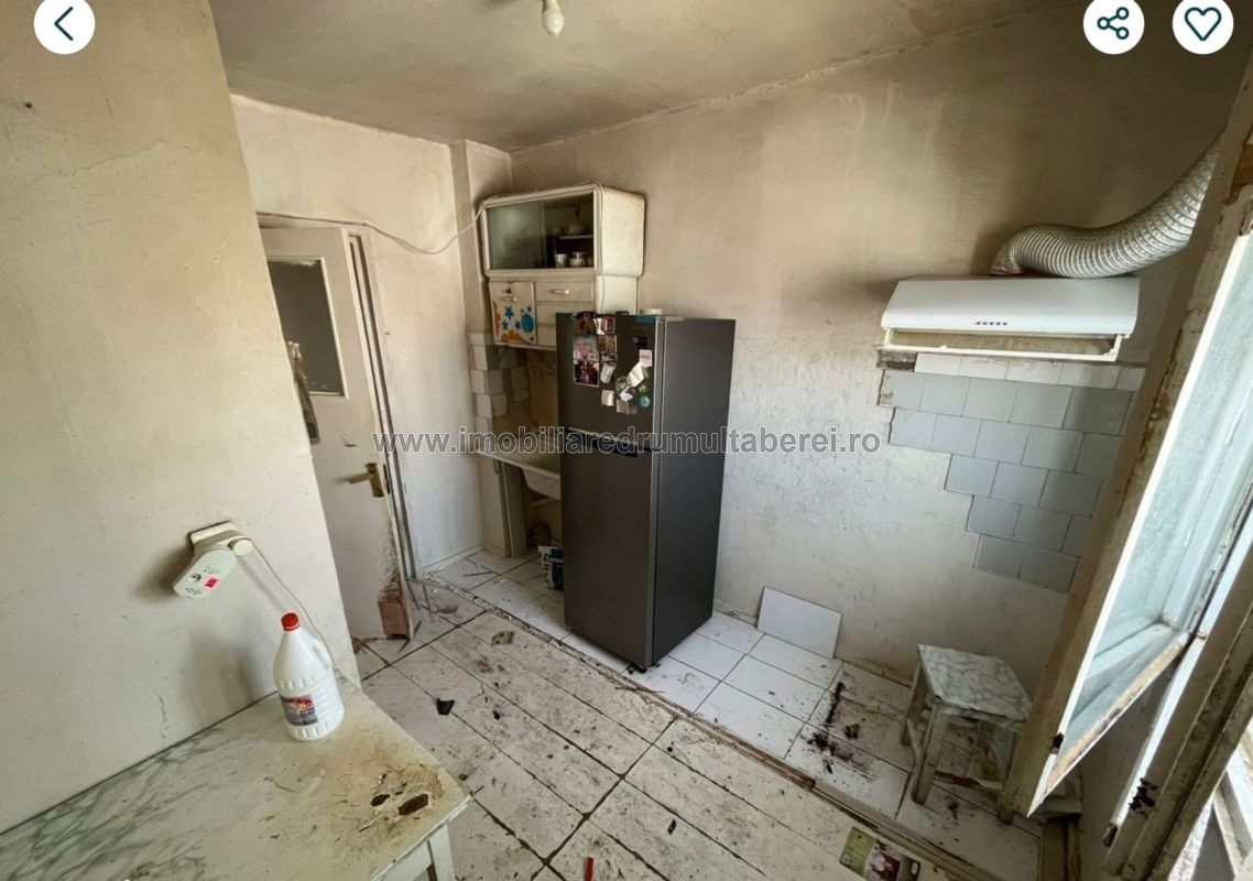 vanzare apartament 2 camere, AFI Cotroceni, Metrou Orizont, cf 1, decomandat, etaj 10/10, bloc reabilitat,          pret 100.000 EUR