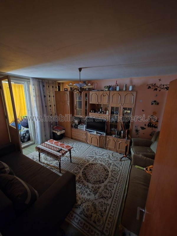 vanzare apartament 2 camere, Bucla, Metrou Constantin Brancusi, cf 1, etaj 3/10, circular, liber,         pret 95.000 EUR