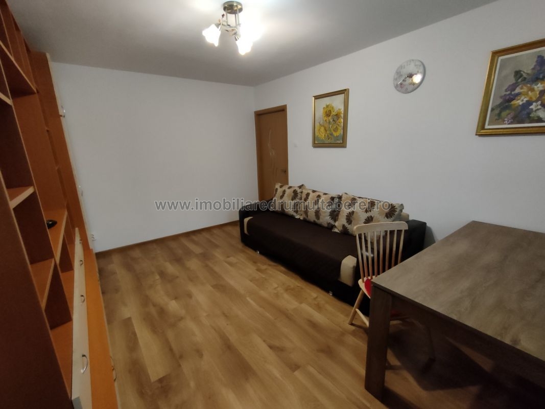 vanzare apartament 2 camere, Brasov, Metrou Parc Drumul Taberei, cf 1, decomandat, parter/4, bloc reabilitat,                 pret 113.000 EUR