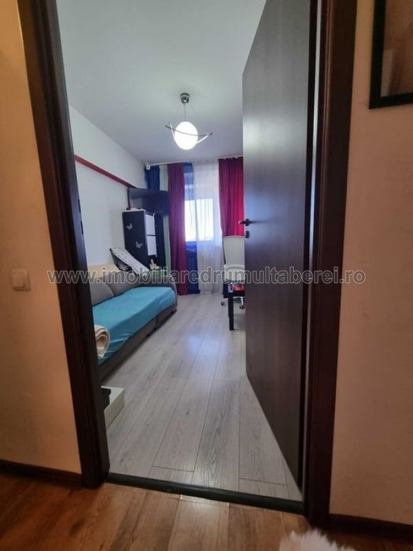 vanzare apartament 3 camere, Timisoara, Romancierilor, cf 1, decomandat, etaj 7/10,           pret 118.000 EUR