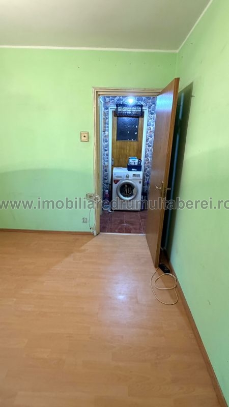 vanzare apartament 2 camere, Plaza, Romancierilor, cf 1, etaj 3/10, circular, bloc reabilitat,        pret 90.000 EUR